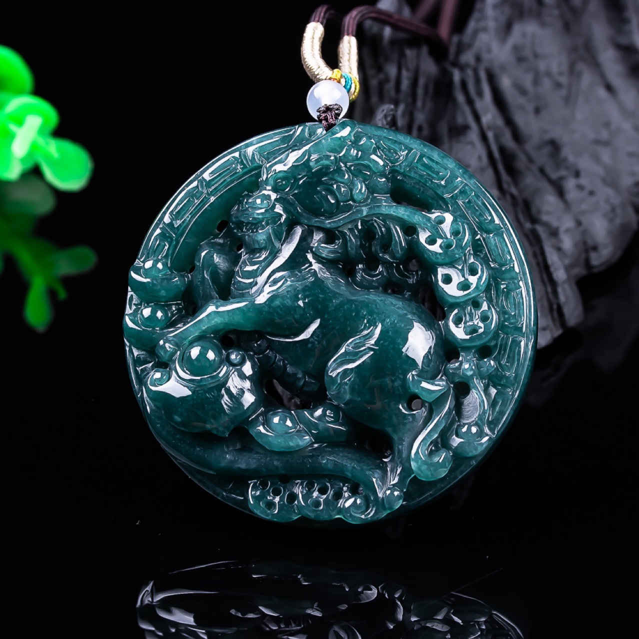 Women Accessories For Gift - Pingente de Dragão em Jadeite Birmanês,